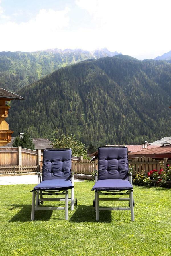 Haus Schoenblick Neustift im Stubaital Luaran gambar
